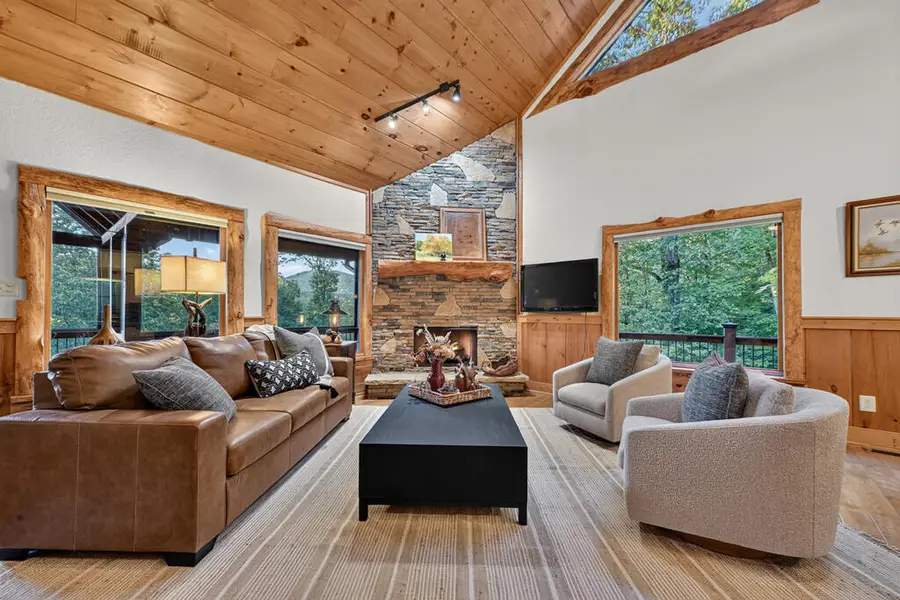 169 Walnut Mountain Road, Ellijay, GA 30540 - #2