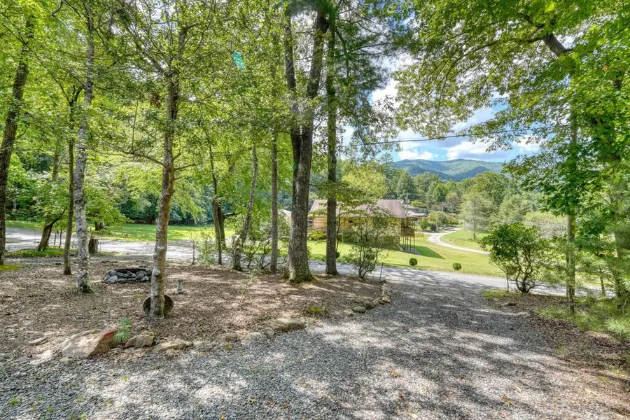 694 Ruby Lake Drive, Hiawassee, GA 30546 - #2