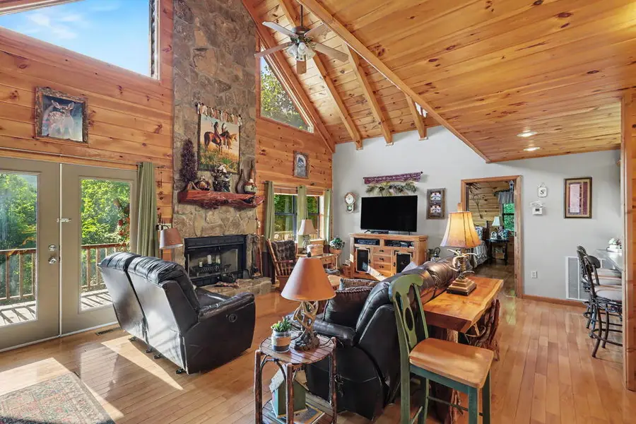 109 Howard Street, Blairsville, GA 30512 - #2