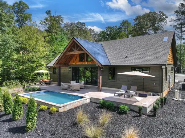 240 Whippoorwill Walk Road, Mineral Bluff, GA 30559