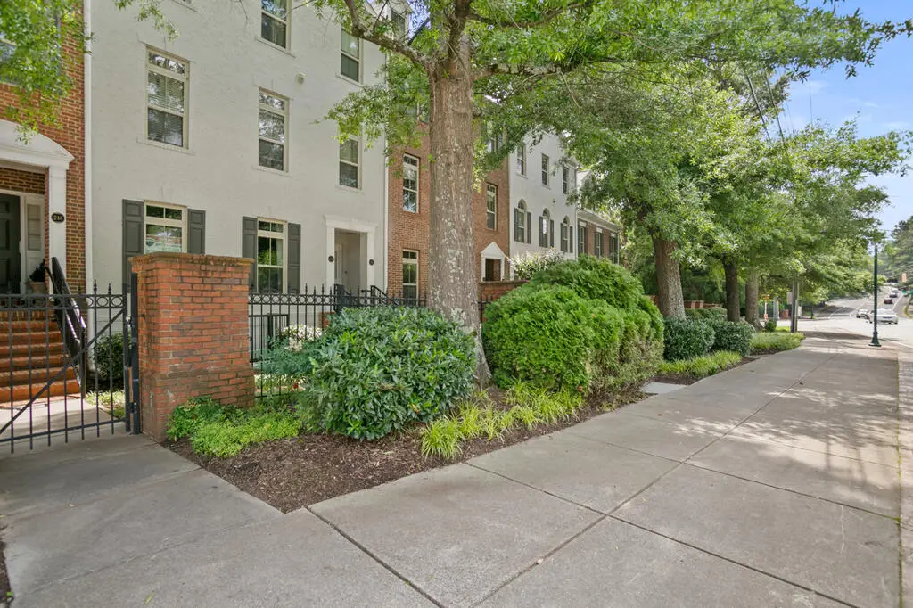244 Le Gran Bend, Atlanta, GA 30328 - #1