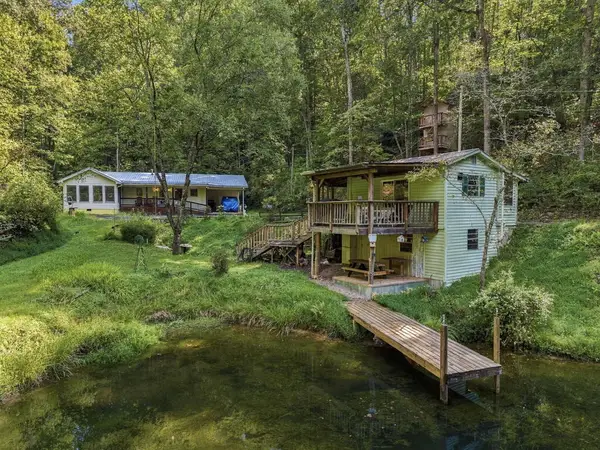 250 Mccollum Road, Ellijay, GA 30540