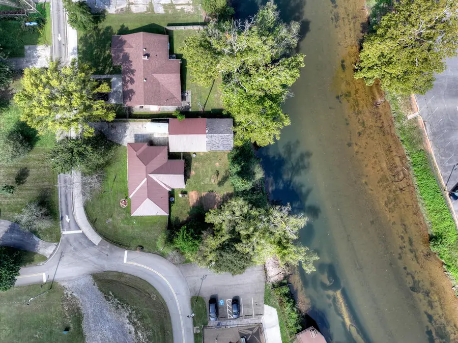 133 E Market Street, McCaysville, GA 30555 - #2