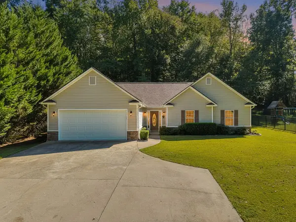 52 Blakes Lane, Talking Rock, GA 30175