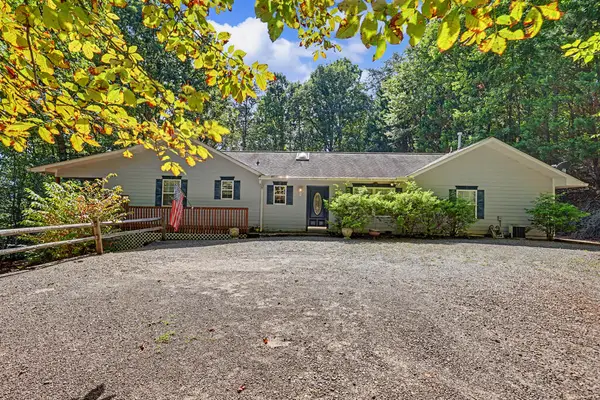 6961 Woodlake Circle, Young Harris, GA 30582