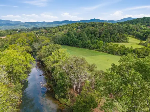 3&3A Jarrett Road, Hayesville, NC 28904