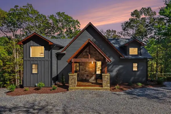 172 Wolf Creek Circle, Mineral Bluff, GA 30559