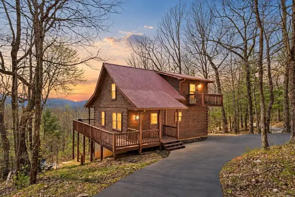 890 Brittney Drive, Blue Ridge, GA 30513