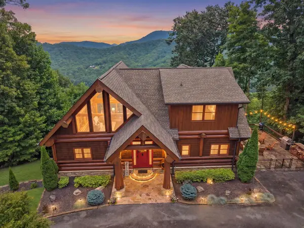 495 Overlook Drive, Blue Ridge, GA 30153