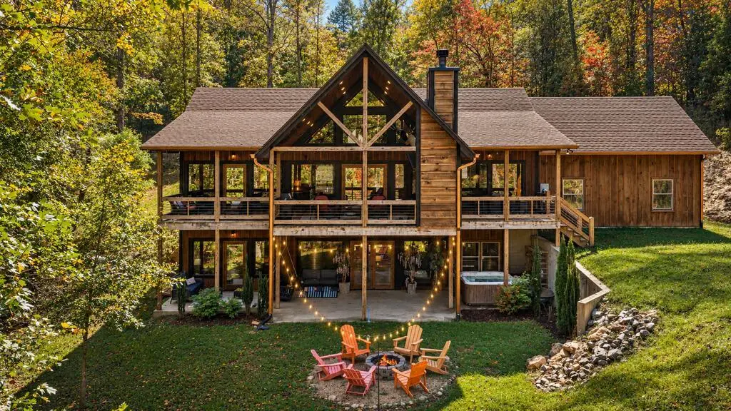 50 W Shalom Court, Blue Ridge, GA 30513 - #1