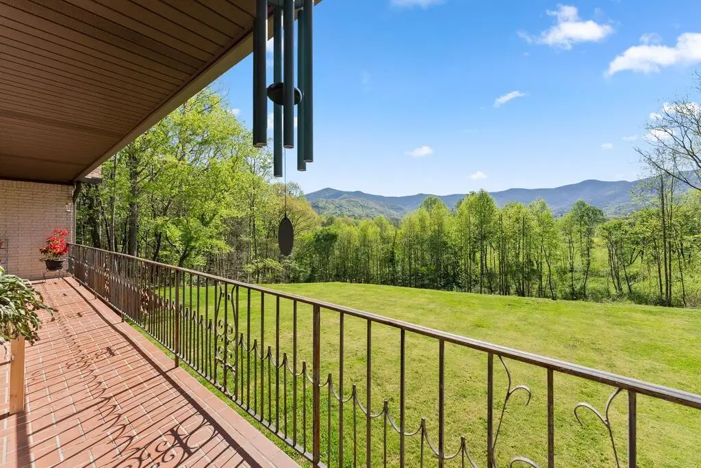 153 Trackrock Gap Road, Blairsville, GA 30512 - #1