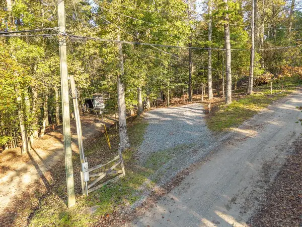 65 7th Street, Ellijay, GA 30540