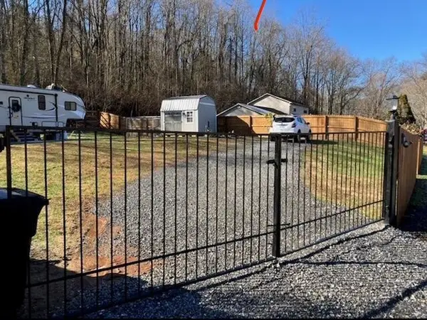 14 Chatuge Village Drive, Hayesville, NC 28904