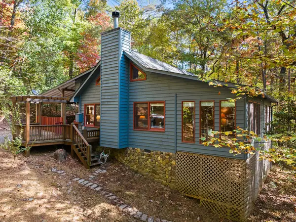 22 Mangums Trail, Blue Ridge, GA 30513