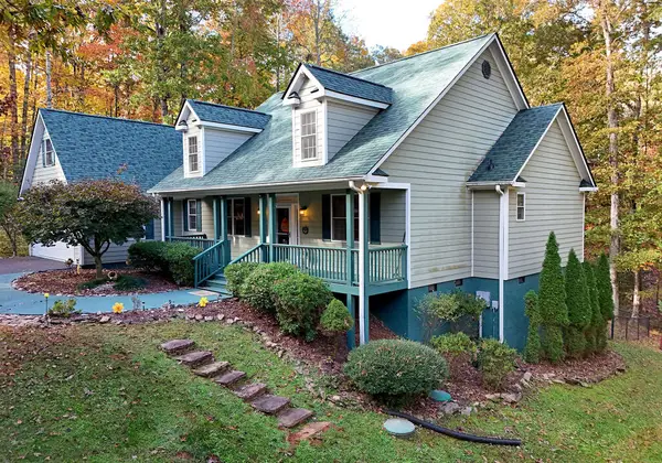 1514 Smithfield Lane, Young Harris, GA 30582