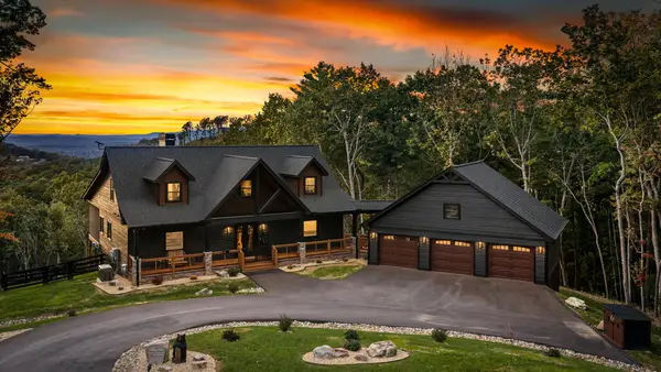 584 Shagbark Court, Talking Rock, GA 30175