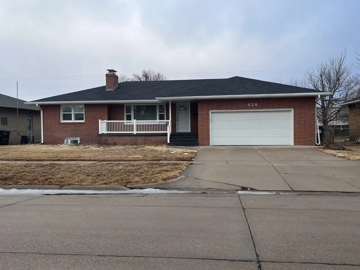 828 BECTON STREET, Columbus, NE 68601 - Image #1