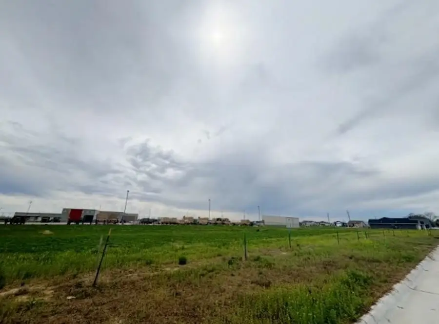 2001 MINDEN DRIVE, Columbus, NE 68601 - Image #3