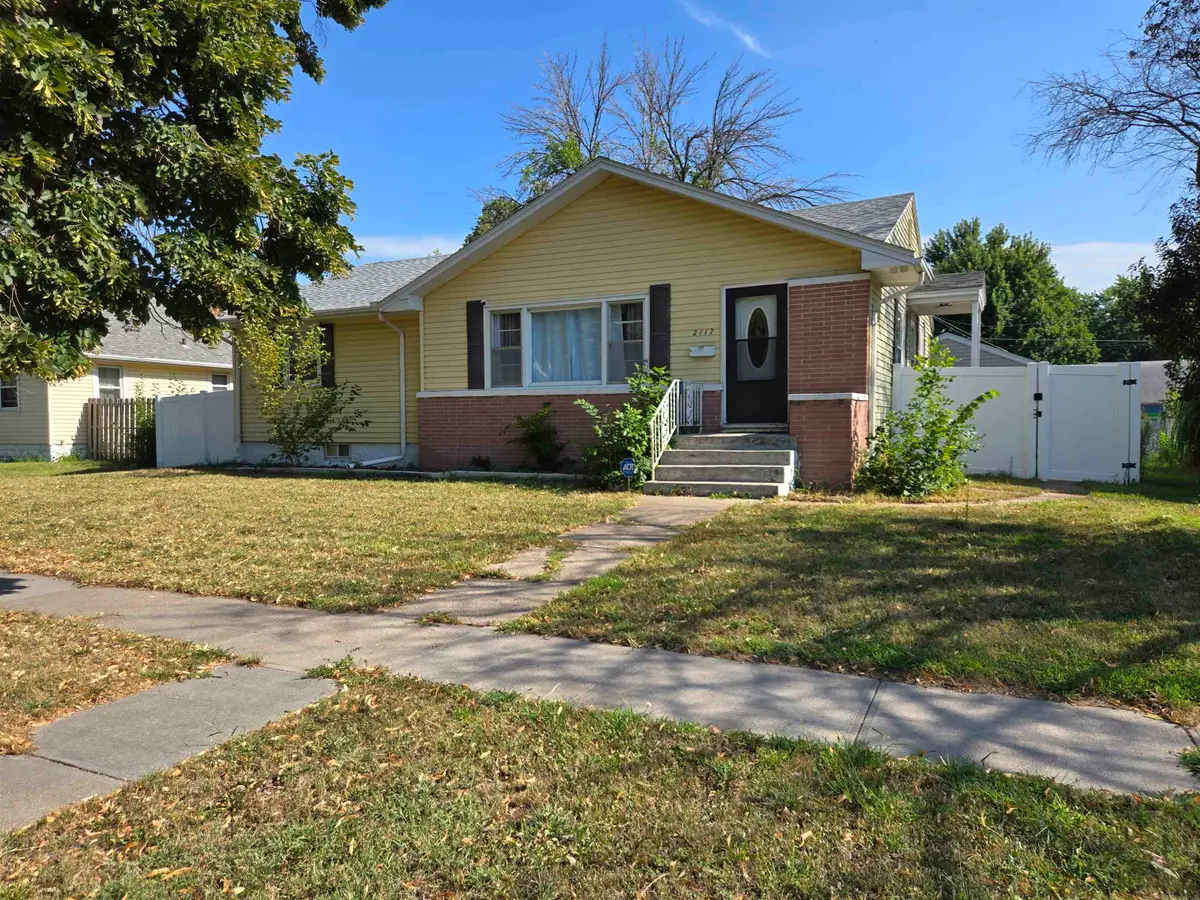 2117 8TH STREET, Columbus, NE 68601 - Image #1