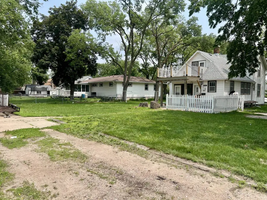 803 Elk Street, Schuyler, NE 68661 - Image #3