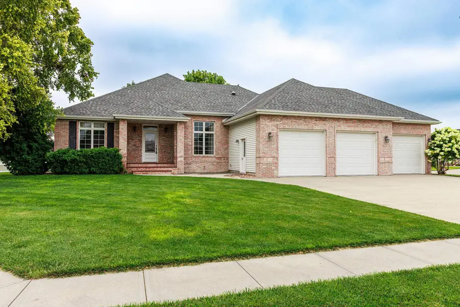 3672 Brookshire Place, Columbus, NE 68601 - Image #2