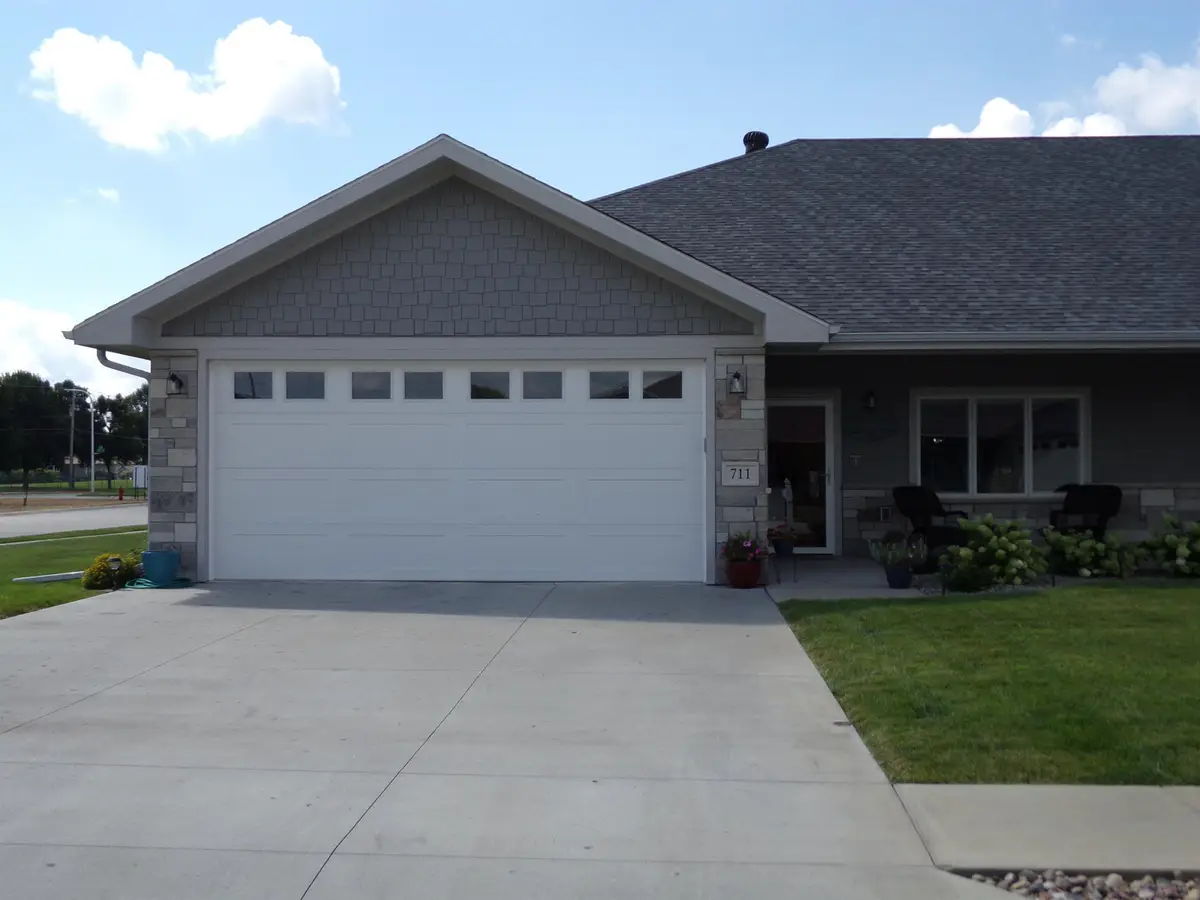 711 Augustine Place, Columbus, NE 68601 - Image #1