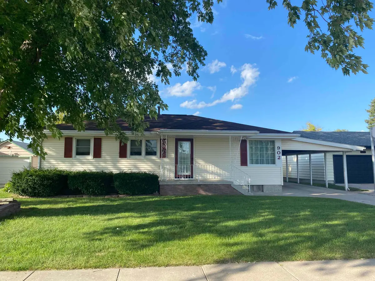 902 20th Street, Columbus, NE 68601 - #1