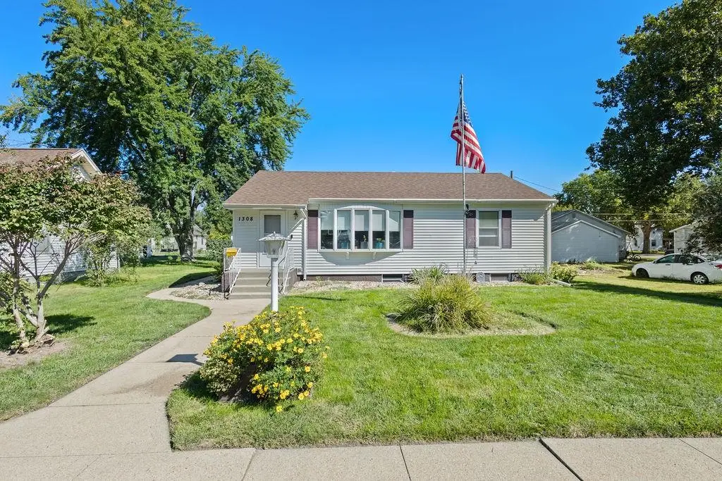 1308 6th Street, Columbus, NE 68601 - Image #1