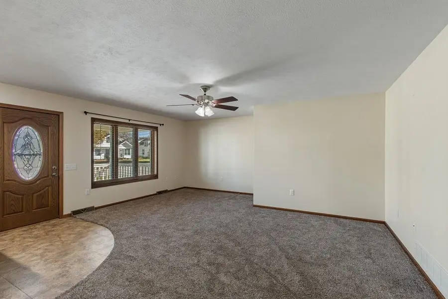 112 N 5th Street, Newman Grove, NE 68758 - Image #3