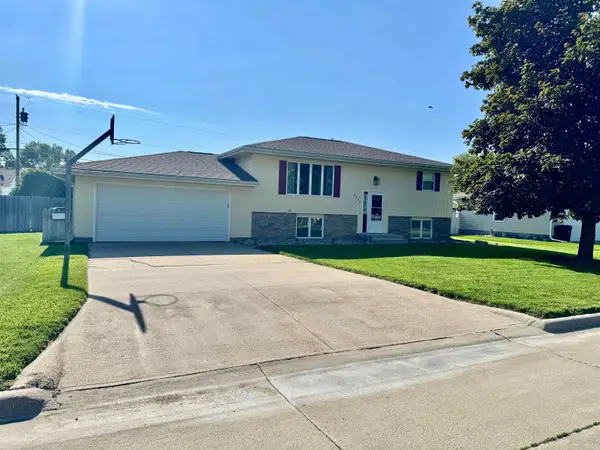 2659 E 12th Avenue, Columbus, NE 68601