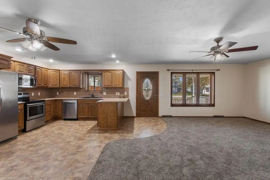 112 N 5th Street, Newman Grove, NE 68758 - Image #3