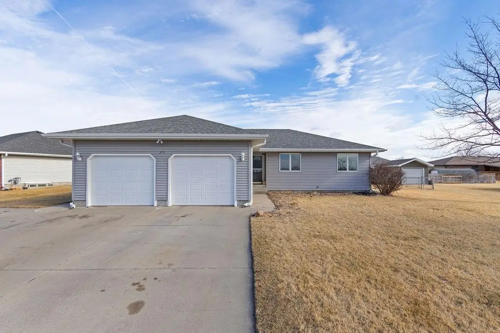 375 S 7th Avenue, Columbus, NE 68601 - #1