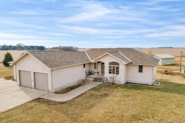 745 E 83rd Street, Columbus, NE 68601