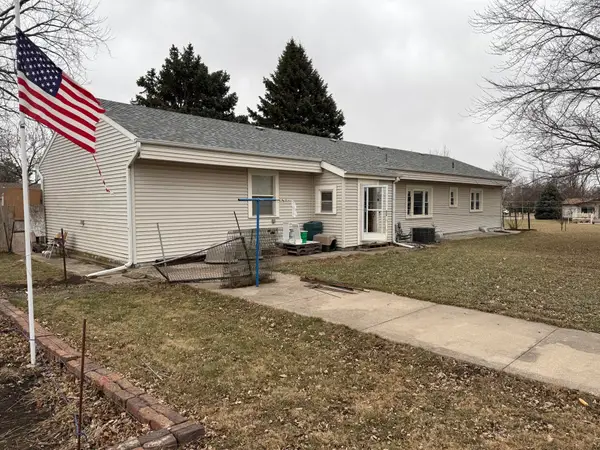 1083 10th Street, David City, NE 68632