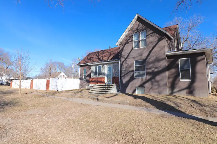 2422 6th Street, Columbus, NE 68601 - #2