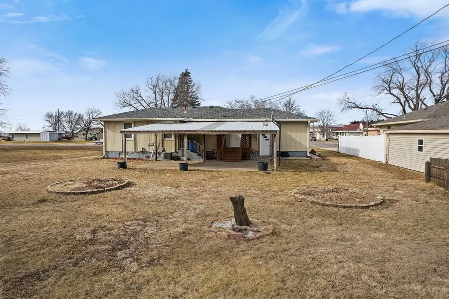 2367 45th Avenue, Columbus, NE 68601 - #2