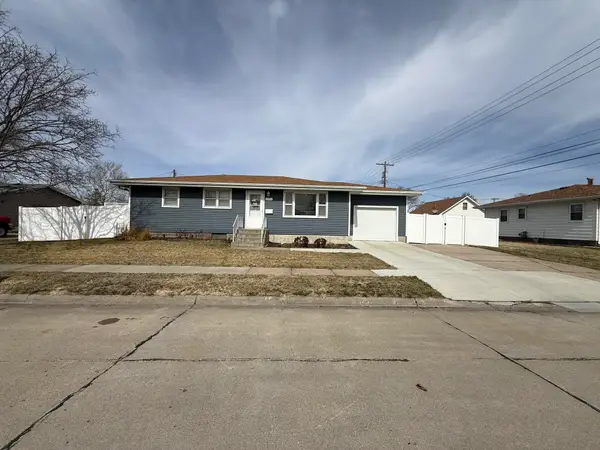 2656 Sioux Drive, Columbus, NE 68601