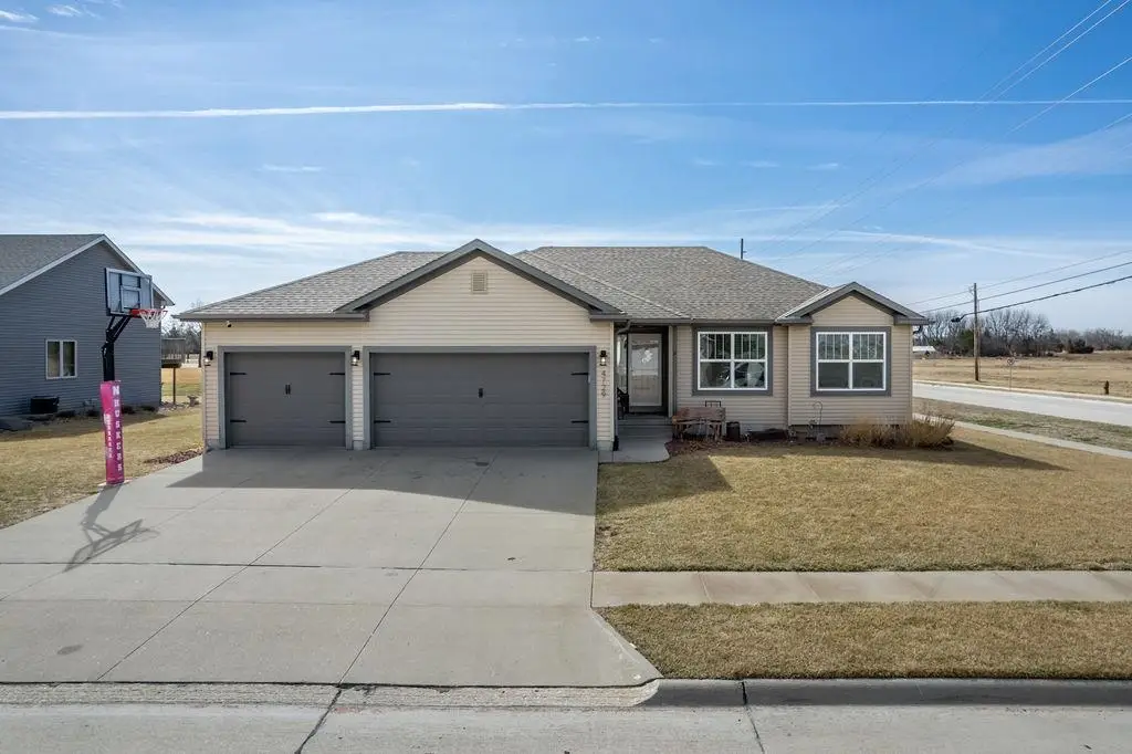 4729 18th Street, Columbus, NE 68601 - #1