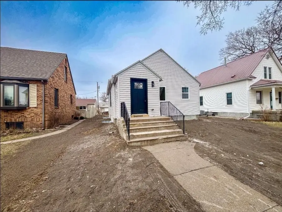 2208 20th Street, Columbus, NE 68601 - #2