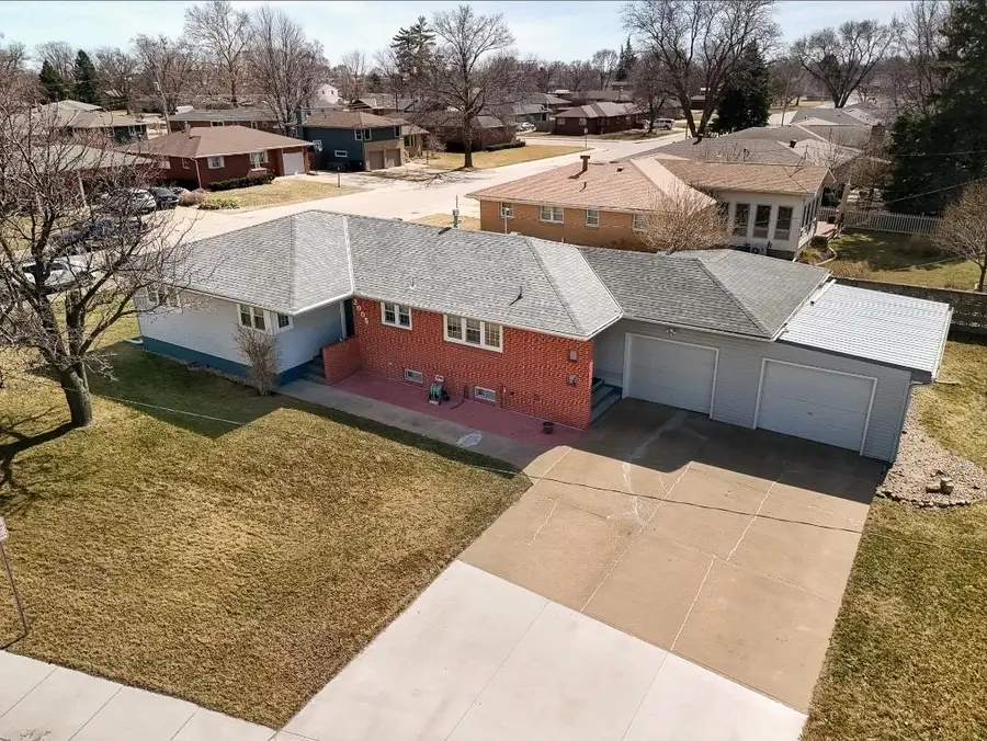 2005 28th Street, Columbus, NE 68601 - #2