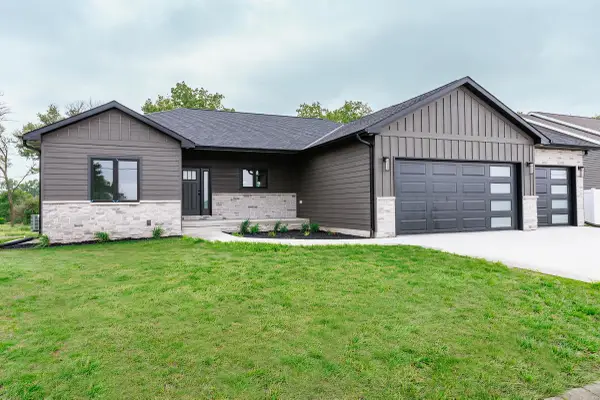5841 Shady Lake Road, Columbus, NE 68601