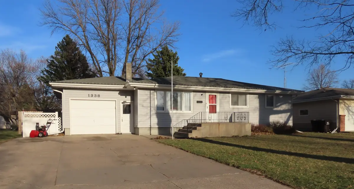 1338 N 8Th St, David City, NE 68632 - #1