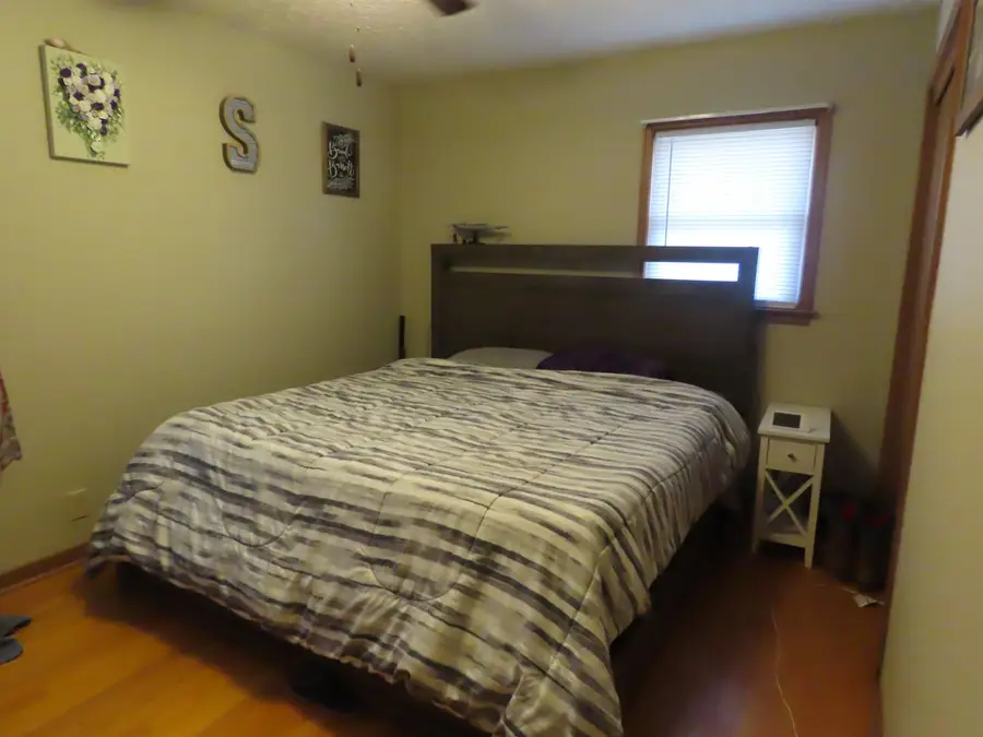 1338 N 8Th St, David City, NE 68632 - #3