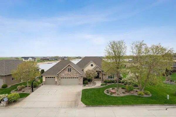 21842 Bayshore Drive, Columbus, NE 68601