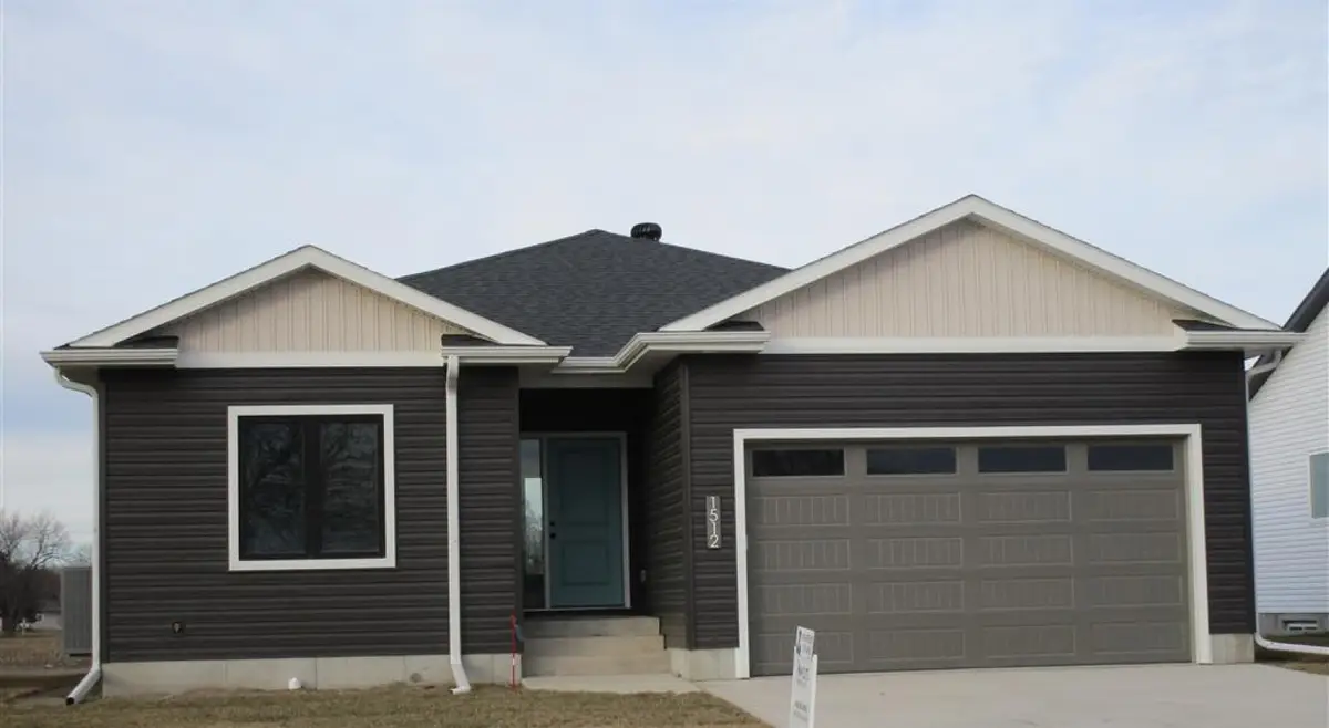 2964 E 17th Avenue, Columbus, NE 68601 - #1