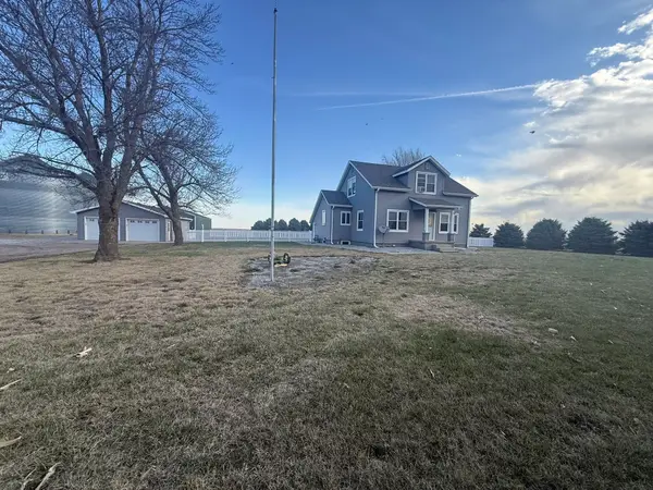 910 41 Rd, Bellwood, NE 68624
