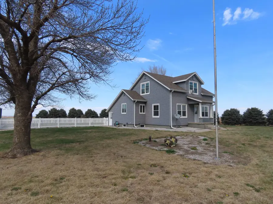910 41 Rd, Bellwood, NE 68624 - #3