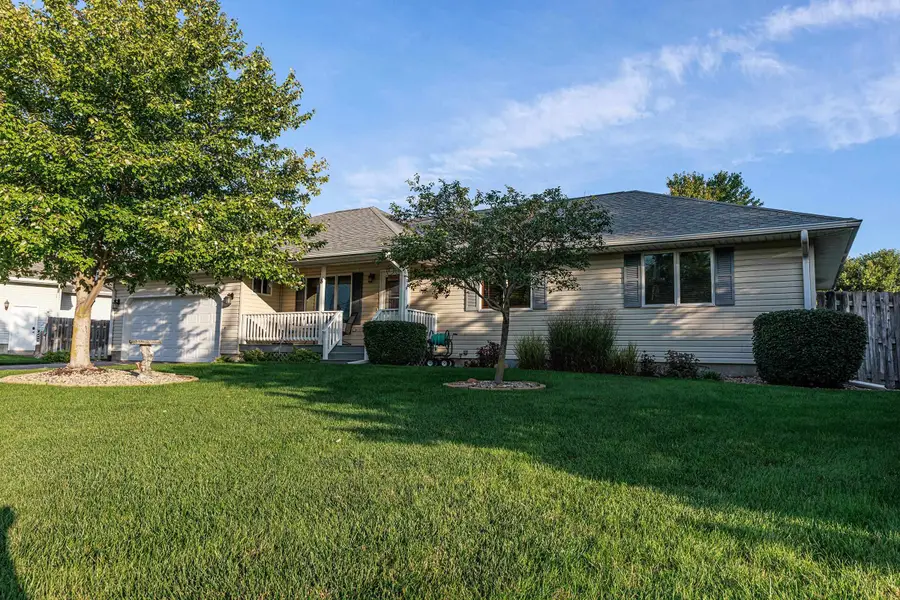 8 Sandy Point, Columbus, NE 68601 - #2