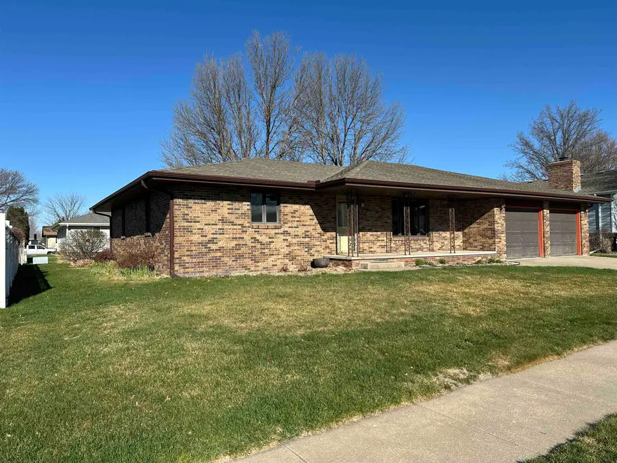 3164 37th Avenue, Columbus, NE 68601 - #3