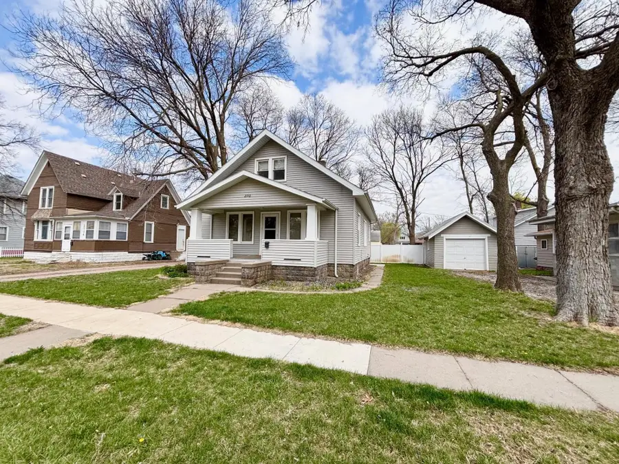 2710 18th Street, Columbus, NE 68601 - #2